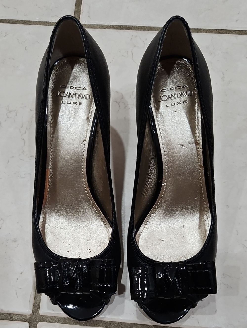 Joan & David Black Leather  Patent Peep-Toe Pumps with Bow